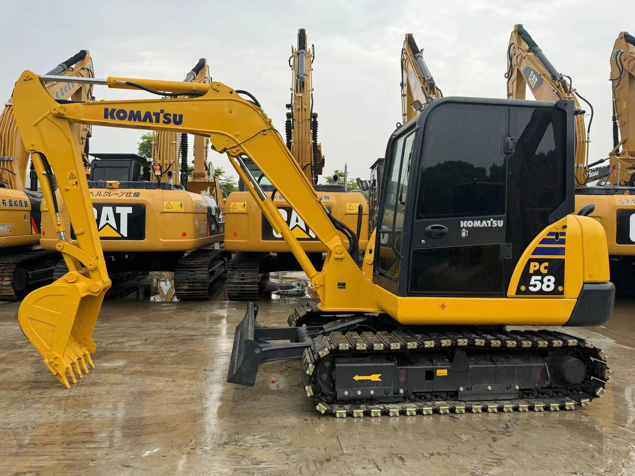 Komatsu PC58, PC56, PC55 Small Excavator With Rubber Tracks - 크롤러 굴삭기 : 사진 4 Komatsu PC58, PC56, PC55 Small Excavator With Rubber Tracks - 크롤러 굴삭기 : 사진 4