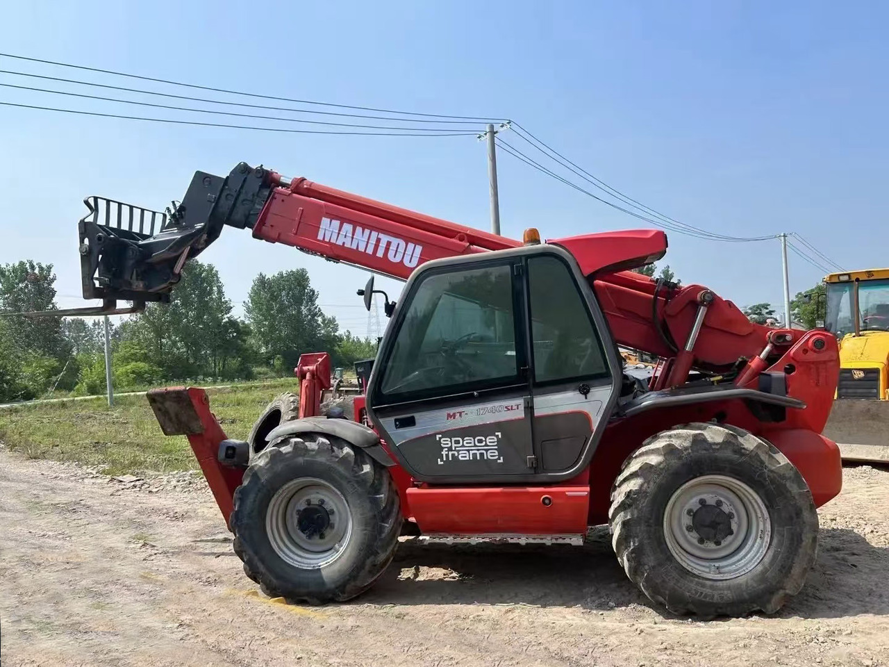 MANITOU MT-X1740 Telescopic Forklift 17m Boom Length - 텔레스코픽 핸들러 : 사진 1 MANITOU MT-X1740 Telescopic Forklift 17m Boom Length - 텔레스코픽 핸들러 : 사진 1