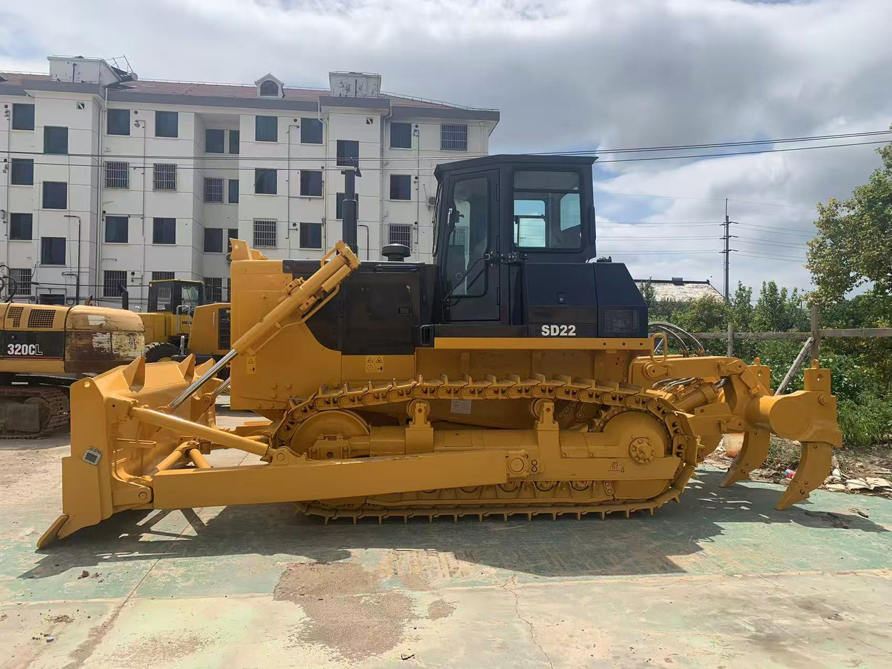 SHANTUI Bulldozer SD22, SD32, SD16 Secondhand Condition - 불도저 : 사진 2 SHANTUI Bulldozer SD22, SD32, SD16 Secondhand Condition - 불도저 : 사진 2