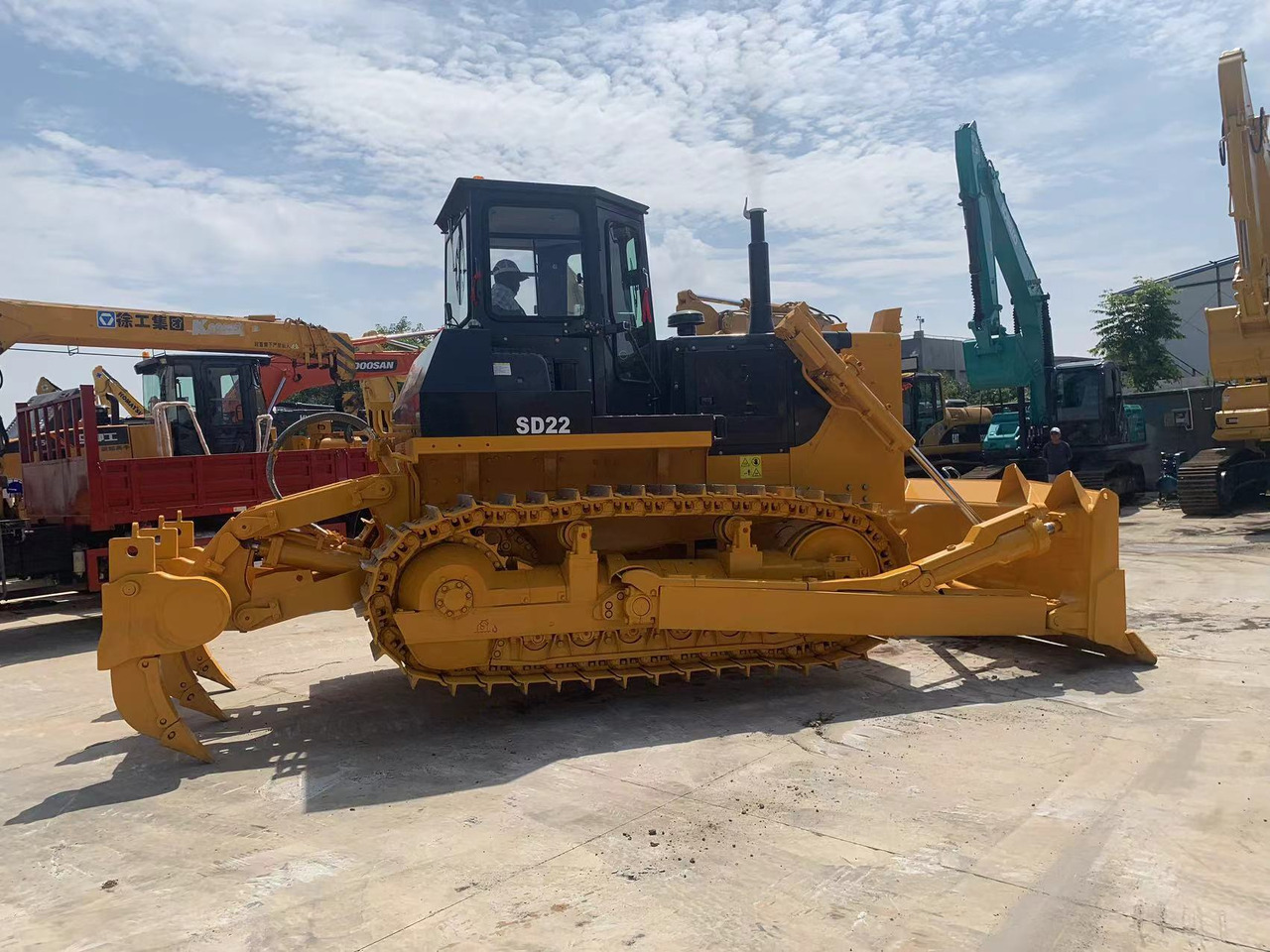 SHANTUI Bulldozer SD22, SD32 Secondhand Tracked Tactor - 불도저 : 사진 1 SHANTUI Bulldozer SD22, SD32 Secondhand Tracked Tactor - 불도저 : 사진 1