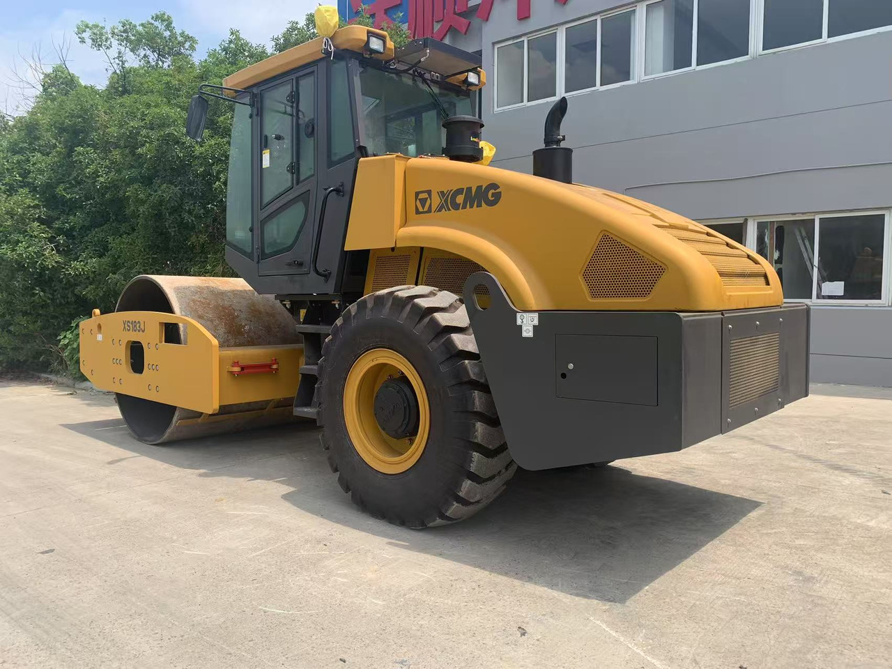 XCMG Vibratory Road roller XS183J Brand New Condition - 로드 롤러 : 사진 3 XCMG Vibratory Road roller XS183J Brand New Condition - 로드 롤러 : 사진 3