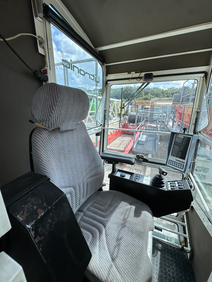 LIEBHERR 150 EC-B 8 Litronic - 타워 크레인 : 사진 4 LIEBHERR 150 EC-B 8 Litronic - 타워 크레인 : 사진 4