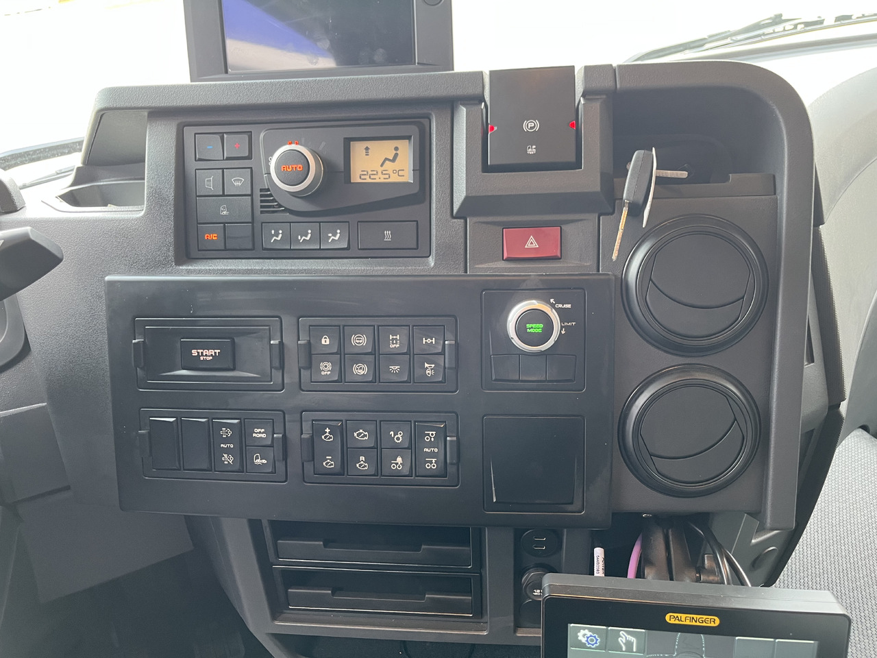 리스 Renault C 520 8x2 Renault C 520 8x2 : 사진 8