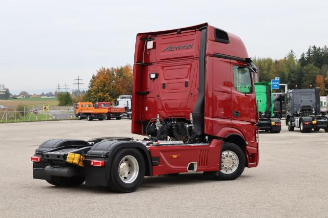 Mercedes-Benz Actros 1851 LS - 트랙터 유닛 : 사진 4 Mercedes-Benz Actros 1851 LS - 트랙터 유닛 : 사진 4