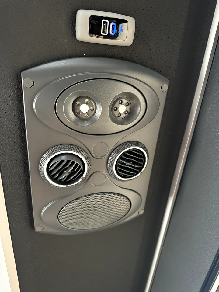 Mercedes-Benz Sprinter 517 - 소형 버스, 승합차 : 사진 5 Mercedes-Benz Sprinter 517 - 소형 버스, 승합차 : 사진 5
