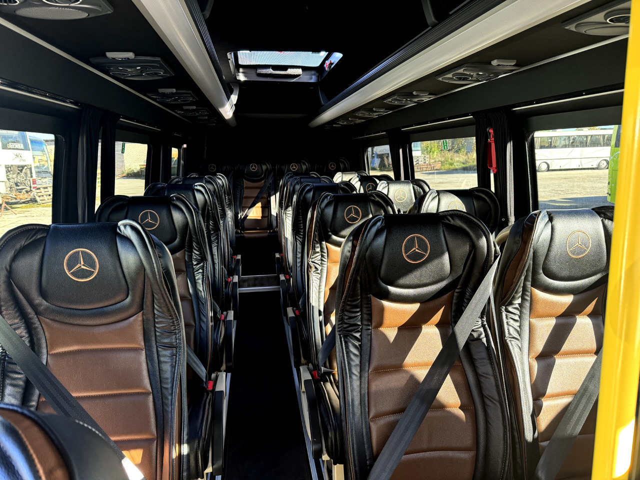Mercedes-Benz Sprinter 517 - 소형 버스, 승합차 : 사진 3 Mercedes-Benz Sprinter 517 - 소형 버스, 승합차 : 사진 3