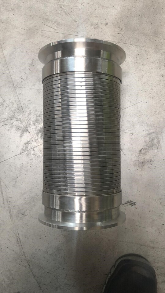 O&K RH90 Exhaust pipe 3686845 4024625 541-5498 - 배기관 건설기계 용 : 사진 1 O&K RH90 Exhaust pipe 3686845 4024625 541-5498 - 배기관 건설기계 용 : 사진 1