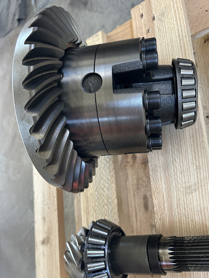 ZF MT-E3050 - 차동기어 굴착기 용 : 사진 5 ZF MT-E3050 - 차동기어 굴착기 용 : 사진 5