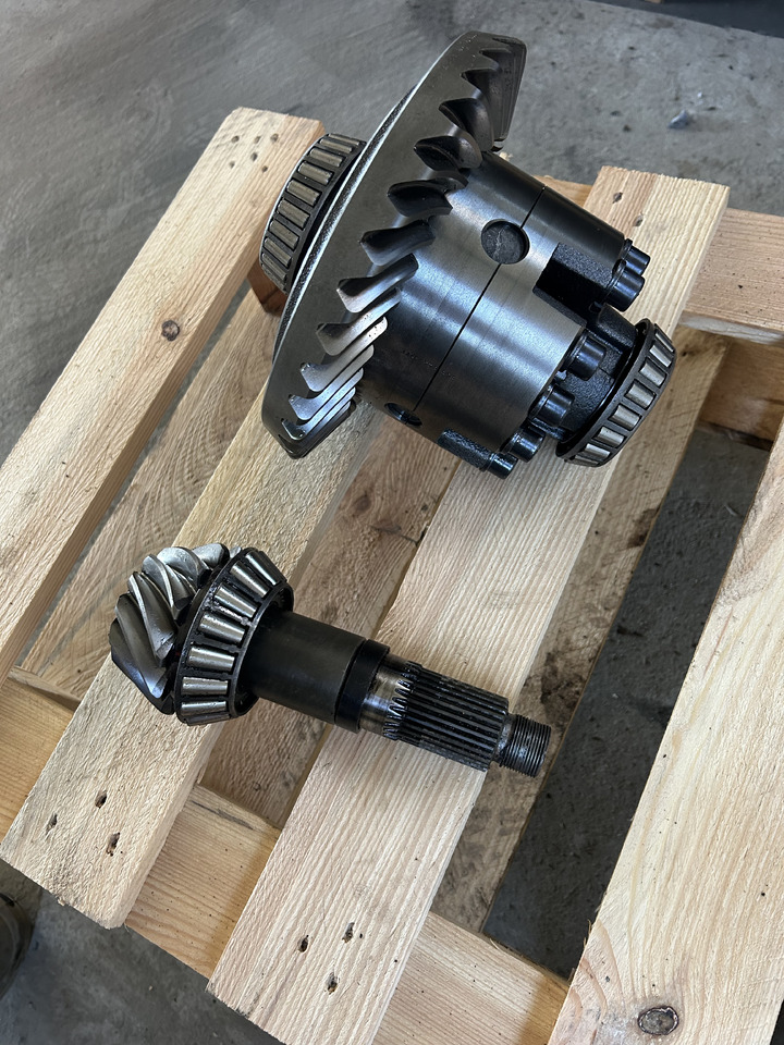 ZF MT-E3050 - 차동기어 굴착기 용 : 사진 3 ZF MT-E3050 - 차동기어 굴착기 용 : 사진 3