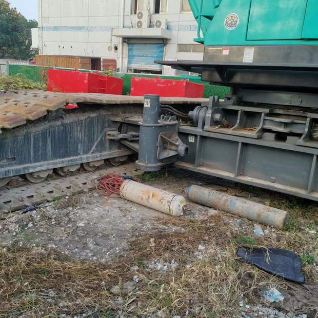 2005 KOBELCO 7150 - 크롤러 크레인 : 사진 2 2005 KOBELCO 7150 - 크롤러 크레인 : 사진 2