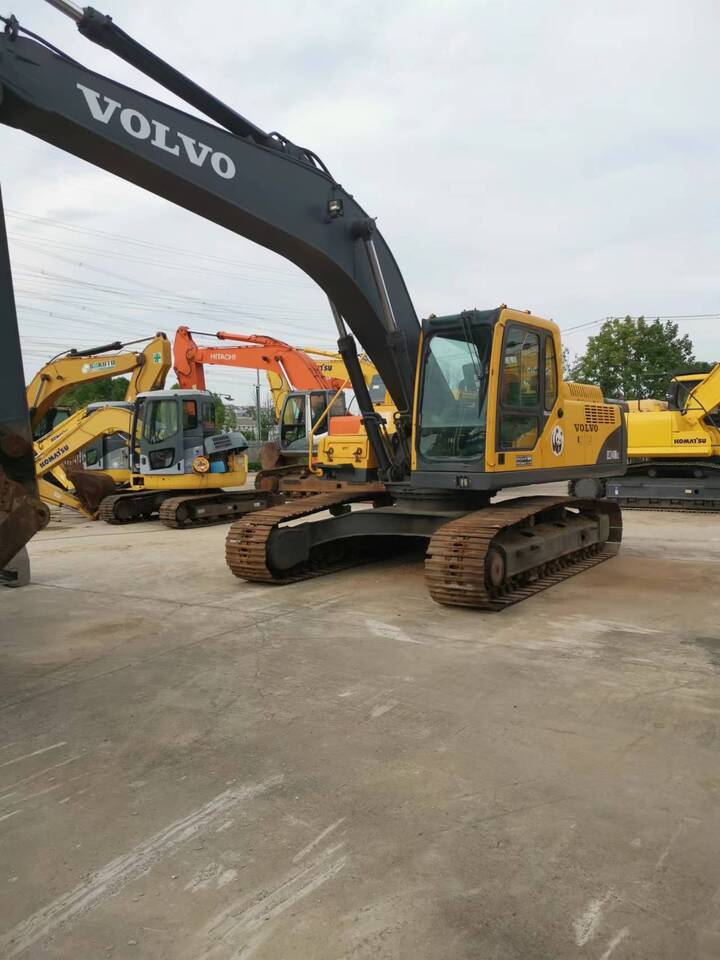 Volvo EC240BLC - 크롤러 굴삭기 : 사진 4 Volvo EC240BLC - 크롤러 굴삭기 : 사진 4