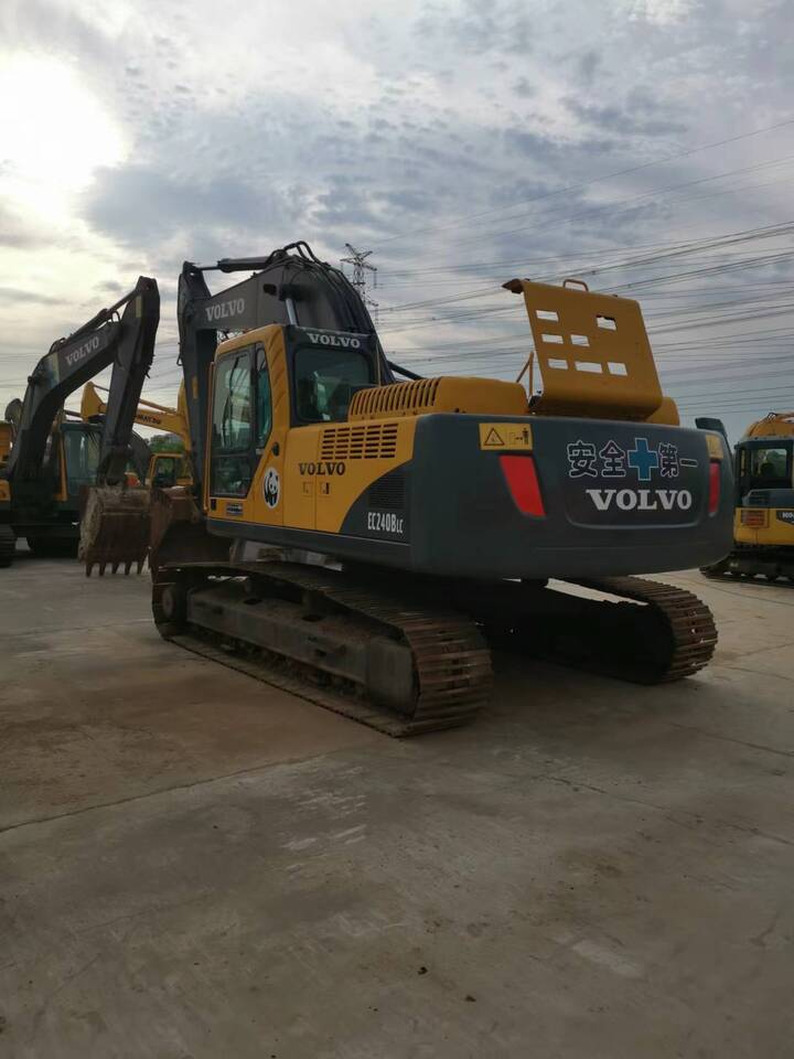 Volvo EC240BLC - 크롤러 굴삭기 : 사진 5 Volvo EC240BLC - 크롤러 굴삭기 : 사진 5