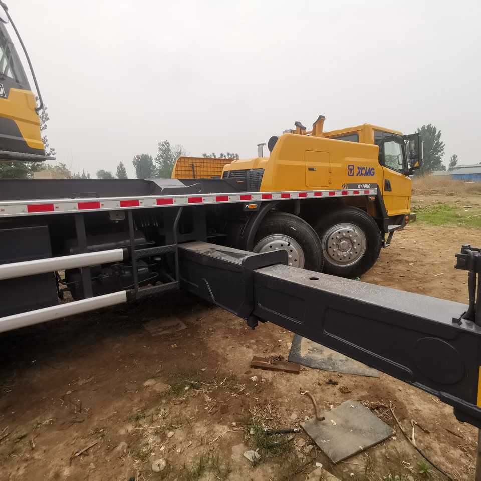 XCMG QY70KC - 모바일 크레인 : 사진 4 XCMG QY70KC - 모바일 크레인 : 사진 4