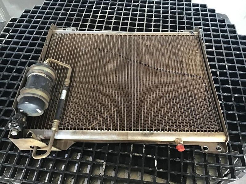 Liebherr A910 comp / A912 COMPACT / A914 COMPACT / A916 / A918 COMPACT / A918 / A920 / A922 RAIL / A924 RAIL / A928 / A934C Li / R914 COM - 에어컨 부품 : 사진 1 Liebherr A910 comp / A912 COMPACT / A914 COMPACT / A916 / A918 COMPACT / A918 / A920 / A922 RAIL / A924 RAIL / A928 / A934C Li / R914 COM - 에어컨 부품 : 사진 1