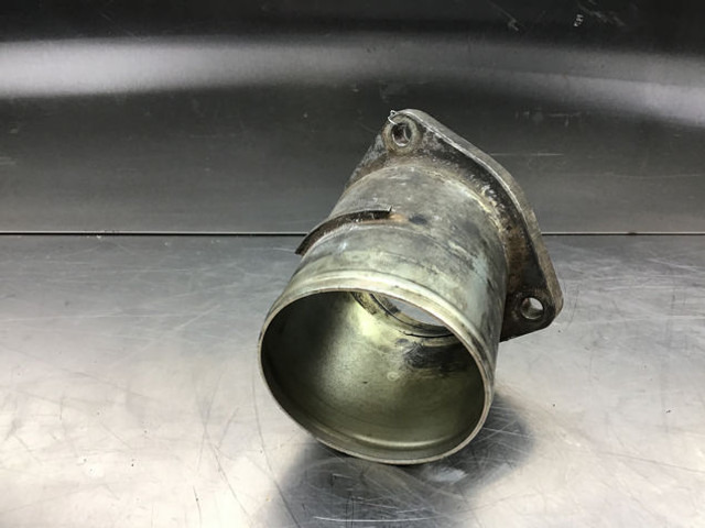 Liebherr Air Pipe - 공기 흡입 파이프 : 사진 2 Liebherr Air Pipe - 공기 흡입 파이프 : 사진 2