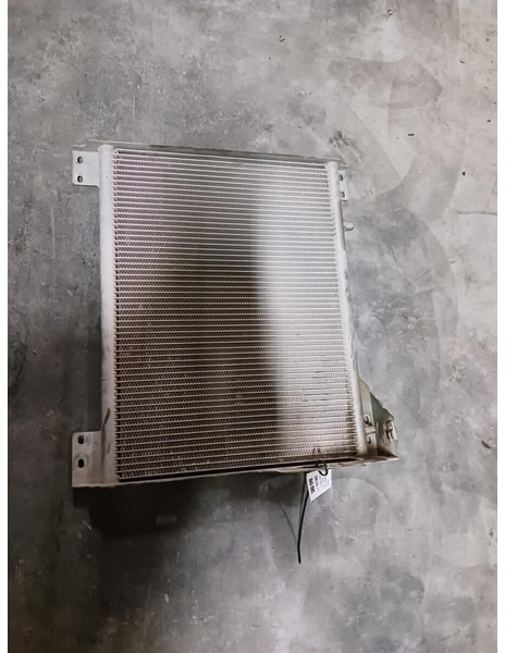 Liebherr Airco Condensor - 에어컨 부품 : 사진 1 Liebherr Airco Condensor - 에어컨 부품 : 사진 1