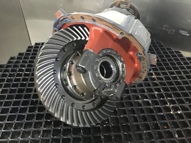 Liebherr Differential - 차동기어 : 사진 2 Liebherr Differential - 차동기어 : 사진 2