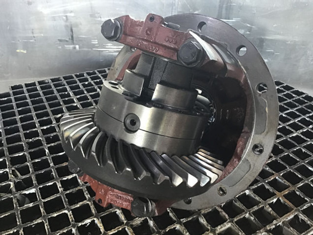 Liebherr Differential - 차동기어 : 사진 2 Liebherr Differential - 차동기어 : 사진 2