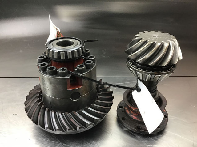 Liebherr Differential - 차동기어 : 사진 1 Liebherr Differential - 차동기어 : 사진 1