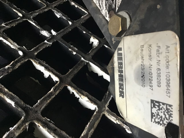 Liebherr Engine Hood Small - 차양 : 사진 4 Liebherr Engine Hood Small - 차양 : 사진 4