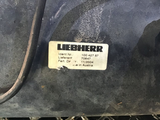 Liebherr Equalizing Reservoir - 팽창 탱크 : 사진 3 Liebherr Equalizing Reservoir - 팽창 탱크 : 사진 3