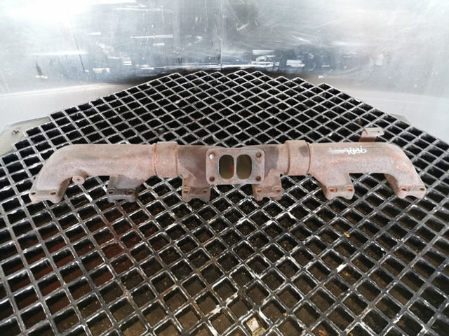 Liebherr Exhaust Pipe - 배기관 : 사진 4 Liebherr Exhaust Pipe - 배기관 : 사진 4