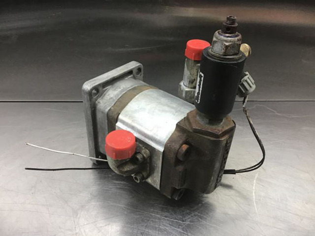 Liebherr L524 / L528 / L534 - 냉각 시스템 : 사진 1 Liebherr L524 / L528 / L534 - 냉각 시스템 : 사진 1