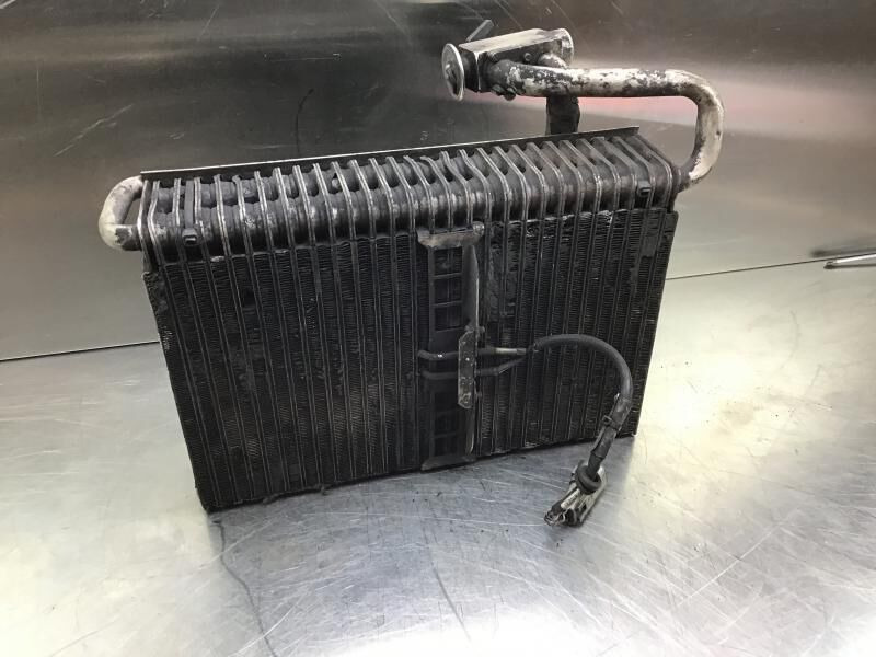 Liebherr L580 / L506 / L524 / L538 / L542 / L550 / L556 / L576 / L528 / L566 / L584 / L586 / L546 - 에어컨 부품 : 사진 1 Liebherr L580 / L506 / L524 / L538 / L542 / L550 / L556 / L576 / L528 / L566 / L584 / L586 / L546 - 에어컨 부품 : 사진 1