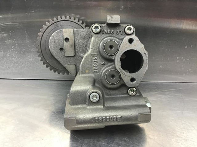 Liebherr Lubricating Oil Pump - 오일 펌프 : 사진 1 Liebherr Lubricating Oil Pump - 오일 펌프 : 사진 1