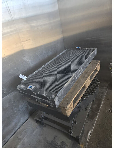 Liebherr Oilcooler - 오일 쿨러 : 사진 2 Liebherr Oilcooler - 오일 쿨러 : 사진 2