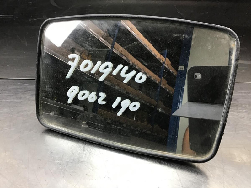 Liebherr R900 Li / R914B / R912 Li / R904 / R902 Li / R922 / R950 / A904C Li / A904 Li / A904 INDUSTRIAL / A902 Li / A900C Li / A900B Li - 후방 거울 : 사진 1 Liebherr R900 Li / R914B / R912 Li / R904 / R902 Li / R922 / R950 / A904C Li / A904 Li / A904 INDUSTRIAL / A902 Li / A900C Li / A900B Li - 후방 거울 : 사진 1