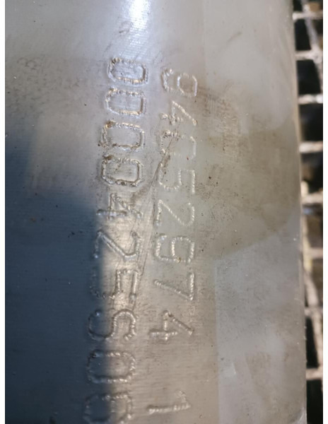 Liebherr R922 LC / R922 NLC / R922 SLC / R922 XLC - 유압 실린더 : 사진 2 Liebherr R922 LC / R922 NLC / R922 SLC / R922 XLC - 유압 실린더 : 사진 2