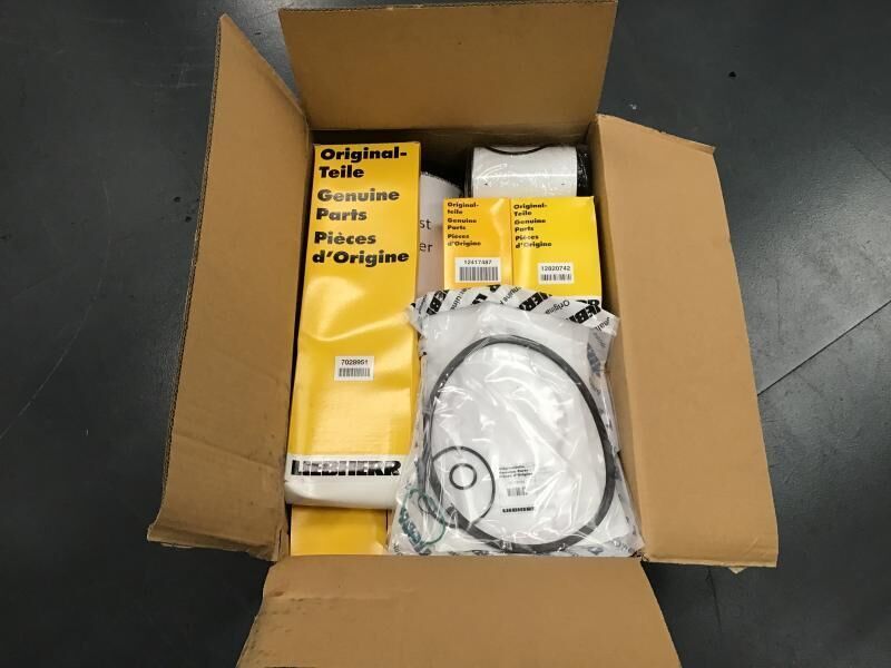 Liebherr Service Kit 2000 hours R906/R916/R926 - 예비 부속 : 사진 2 Liebherr Service Kit 2000 hours R906/R916/R926 - 예비 부속 : 사진 2