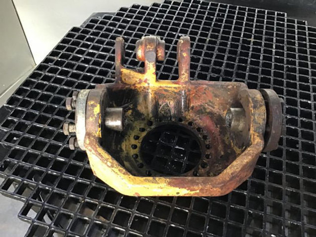 Liebherr Steering house left - 스티어링 너클 : 사진 5 Liebherr Steering house left - 스티어링 너클 : 사진 5