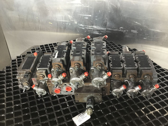 Liebherr Valveblock - 밸브 : 사진 1 Liebherr Valveblock - 밸브 : 사진 1