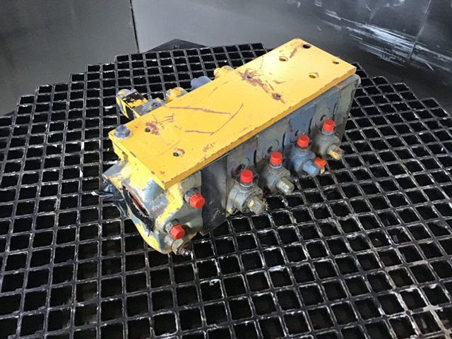 Liebherr Valveblock - 밸브 : 사진 1 Liebherr Valveblock - 밸브 : 사진 1