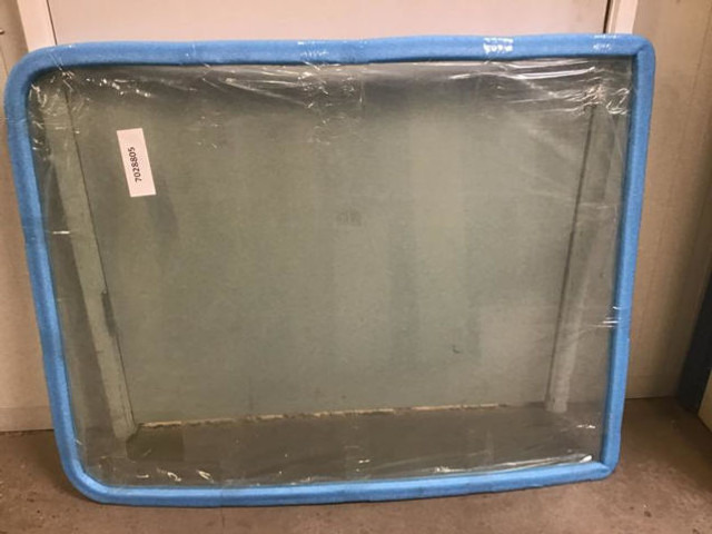 Liebherr Window Glass - 창문 및 부품 : 사진 3 Liebherr Window Glass - 창문 및 부품 : 사진 3