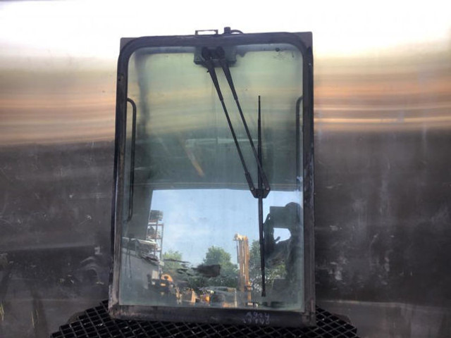 Liebherr Window Glass - 창문 및 부품 : 사진 2 Liebherr Window Glass - 창문 및 부품 : 사진 2