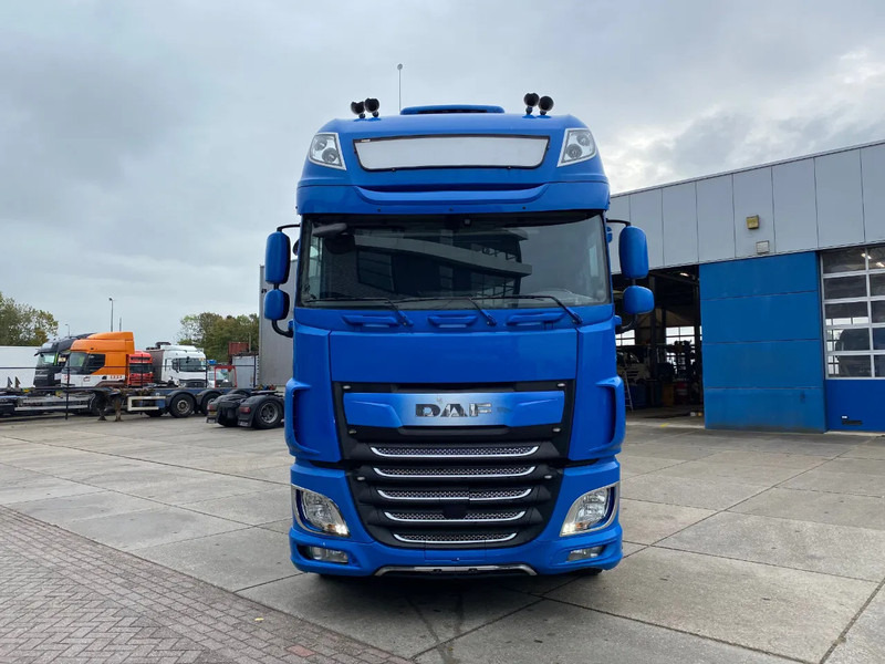 DAF XF 106.480 / Full spoilers / Retarder / Stand Airco / Hydraulic - 트랙터 유닛 : 사진 2 DAF XF 106.480 / Full spoilers / Retarder / Stand Airco / Hydraulic - 트랙터 유닛 : 사진 2