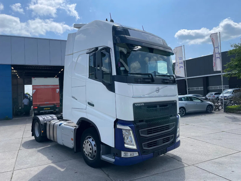 Volvo FH 13.500 Globetrotter XL / I-parkCool / 2x Tank - 트랙터 유닛 : 사진 3 Volvo FH 13.500 Globetrotter XL / I-parkCool / 2x Tank - 트랙터 유닛 : 사진 3