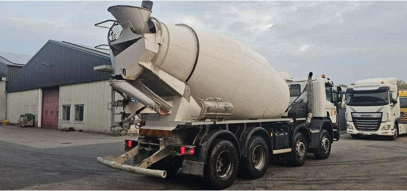 Scania P410 Mixer 9m3 LIEBHERR - 콘크리트 믹서 트럭 : 사진 5 Scania P410 Mixer 9m3 LIEBHERR - 콘크리트 믹서 트럭 : 사진 5