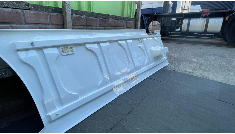 Scania Side Skirt Scania zijskirts - 공기역학/ 스포일러 트럭 용 : 사진 4 Scania Side Skirt Scania zijskirts - 공기역학/ 스포일러 트럭 용 : 사진 4