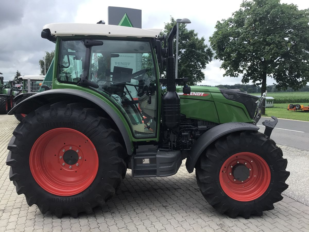 Fendt 211 Vario (FendtONE) - 장궤형 트랙터 : 사진 2 Fendt 211 Vario (FendtONE) - 장궤형 트랙터 : 사진 2