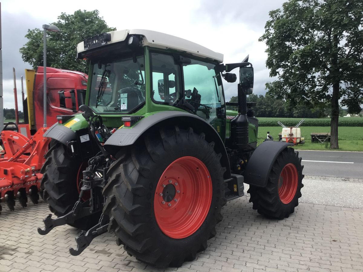 Fendt 211 Vario (FendtONE) - 장궤형 트랙터 : 사진 3 Fendt 211 Vario (FendtONE) - 장궤형 트랙터 : 사진 3