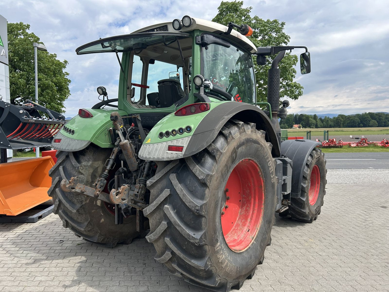 Fendt 724 Vario - 장궤형 트랙터 : 사진 3 Fendt 724 Vario - 장궤형 트랙터 : 사진 3