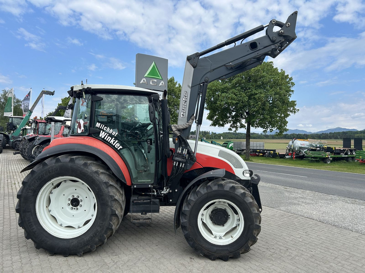 Steyr 4105 Kompakt ET Basis - 장궤형 트랙터 : 사진 1 Steyr 4105 Kompakt ET Basis - 장궤형 트랙터 : 사진 1