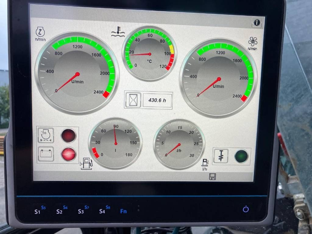 Tracto-Technik Grundodrill 18ACS - 방향성 보링 머신 : 사진 4 Tracto-Technik Grundodrill 18ACS - 방향성 보링 머신 : 사진 4