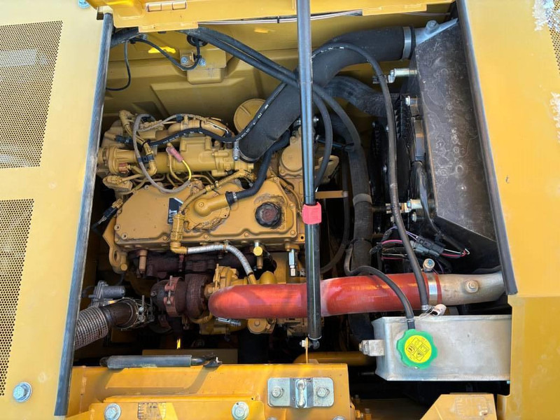 크롤러 굴삭기 Cat 325 : 사진 18