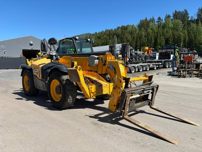 JCB 540-140 - 텔레스코픽 핸들러 : 사진 3 JCB 540-140 - 텔레스코픽 핸들러 : 사진 3