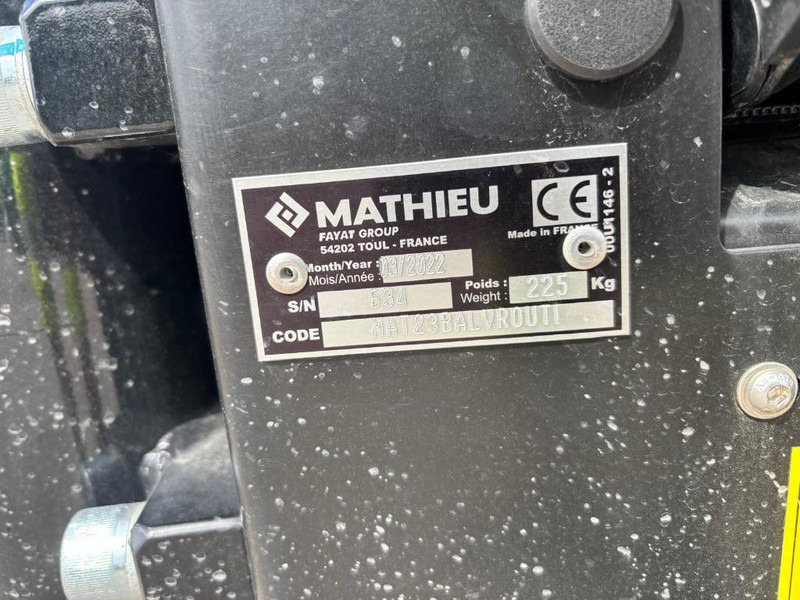 Mathieu MC-210 Azura Flex Street Sweeper - 거리 청소 차량 : 사진 5 Mathieu MC-210 Azura Flex Street Sweeper - 거리 청소 차량 : 사진 5